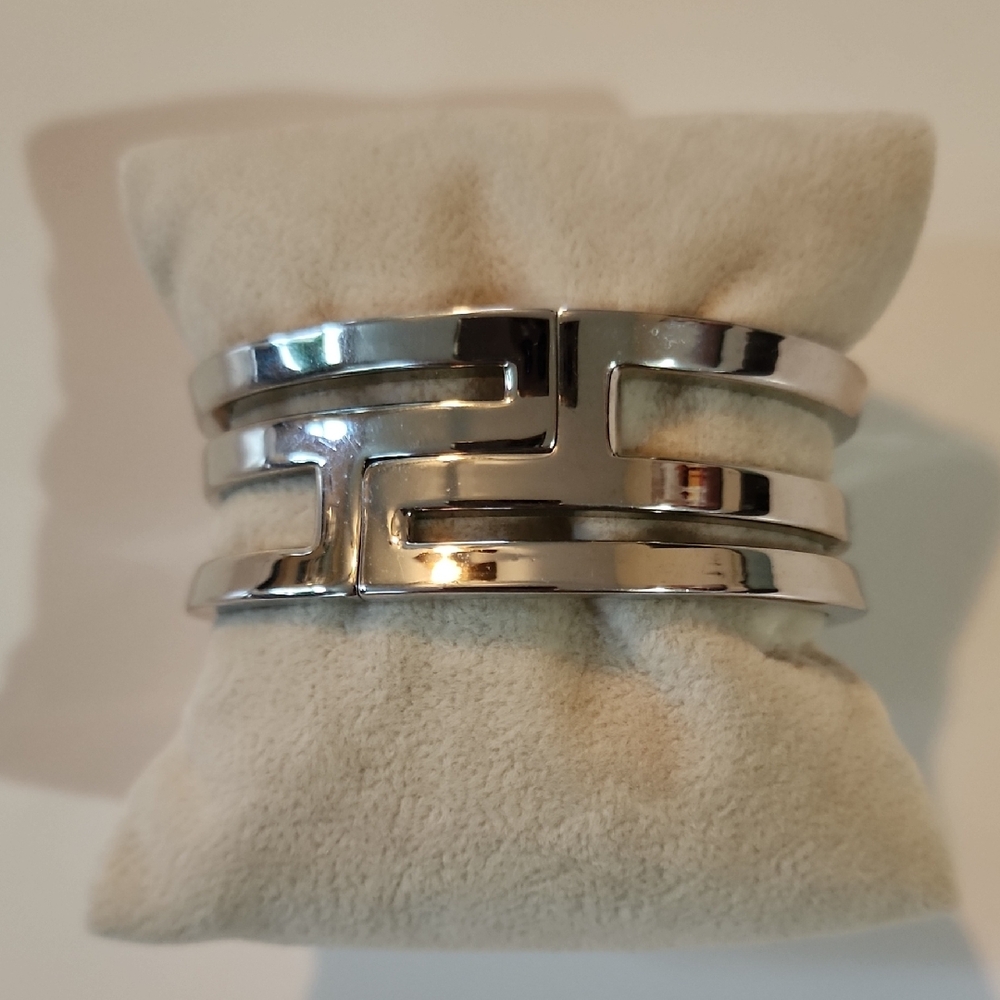 Right Turn- Silver Geometric Cuff Bracelet
